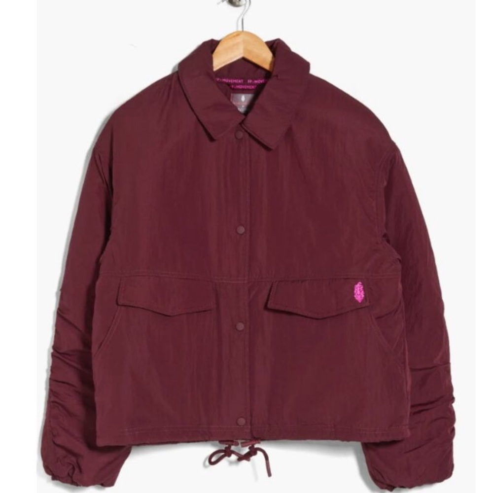Free People Movement Off the Bleachers Coaches
Jacket in Wine size Large